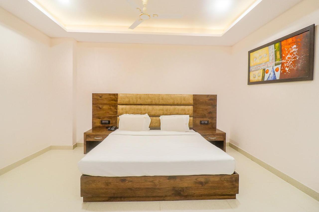 Fabhotel Mid Town Grand Panchkula Εξωτερικό φωτογραφία