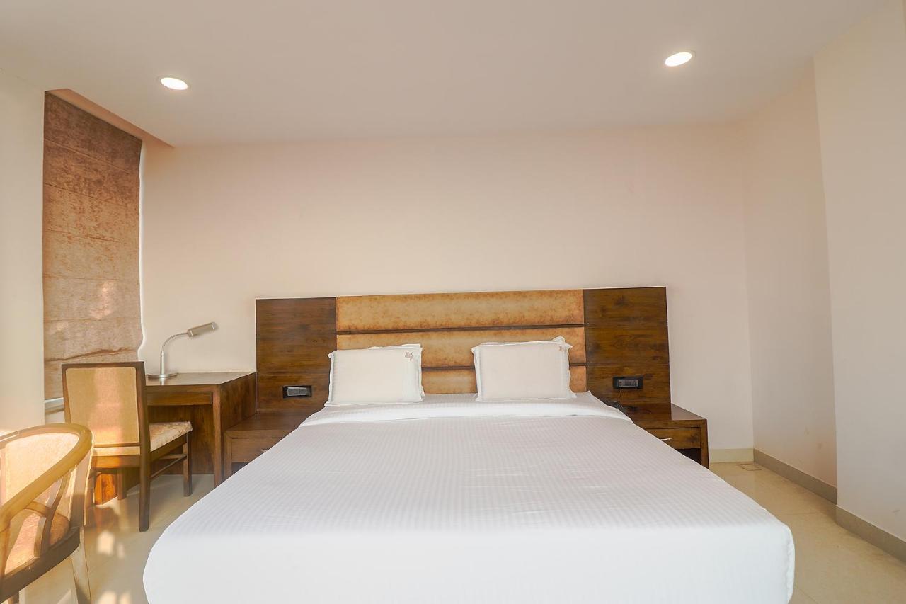 Fabhotel Mid Town Grand Panchkula Εξωτερικό φωτογραφία