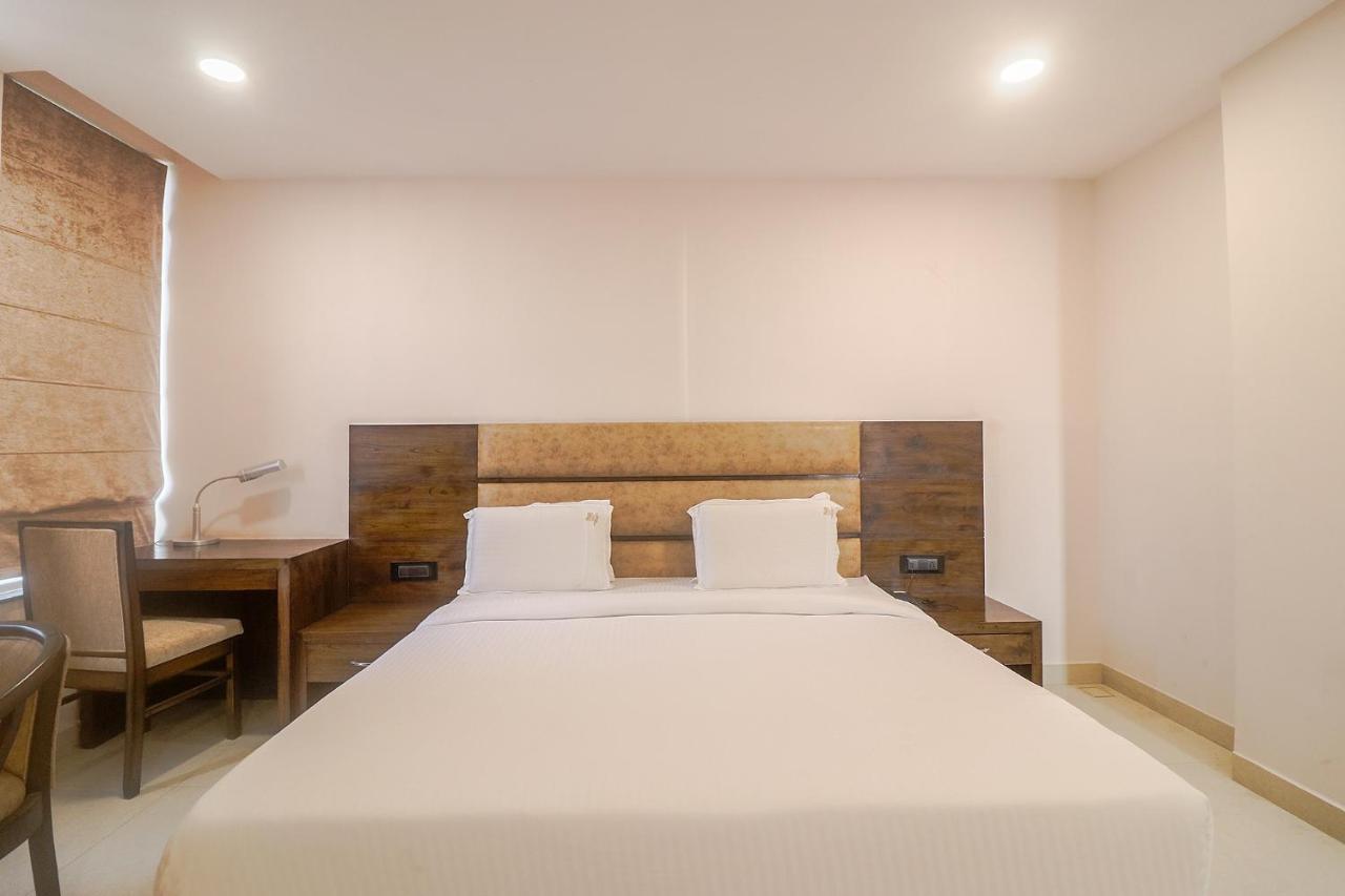 Fabhotel Mid Town Grand Panchkula Εξωτερικό φωτογραφία