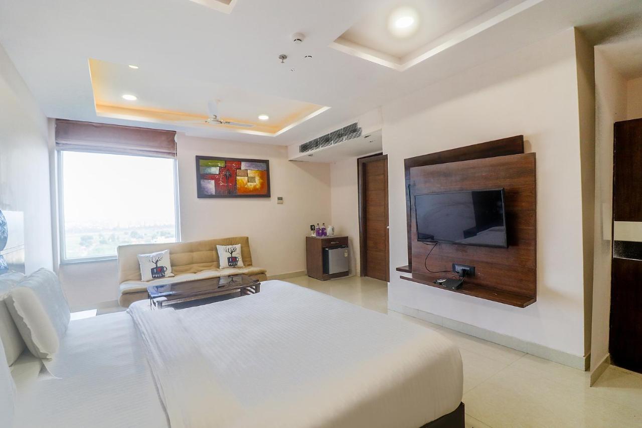 Fabhotel Mid Town Grand Panchkula Εξωτερικό φωτογραφία