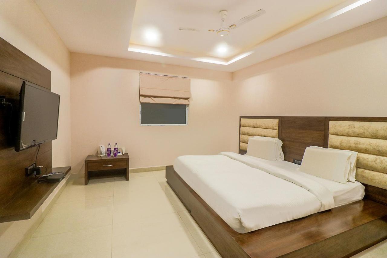 Fabhotel Mid Town Grand Panchkula Εξωτερικό φωτογραφία